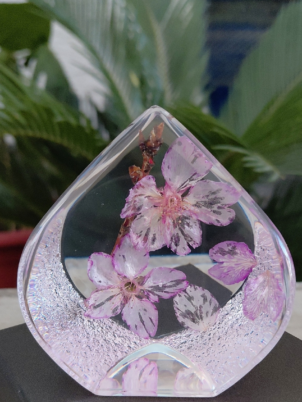 Art Glass Teardrop with Pink Pressed Flowers